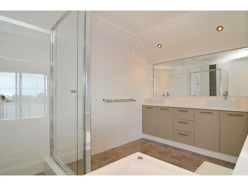 2/7 Galileo Loop, Mandurah WA 6210
