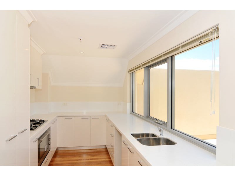 4/10 Galileo Loop, Mandurah WA 6210