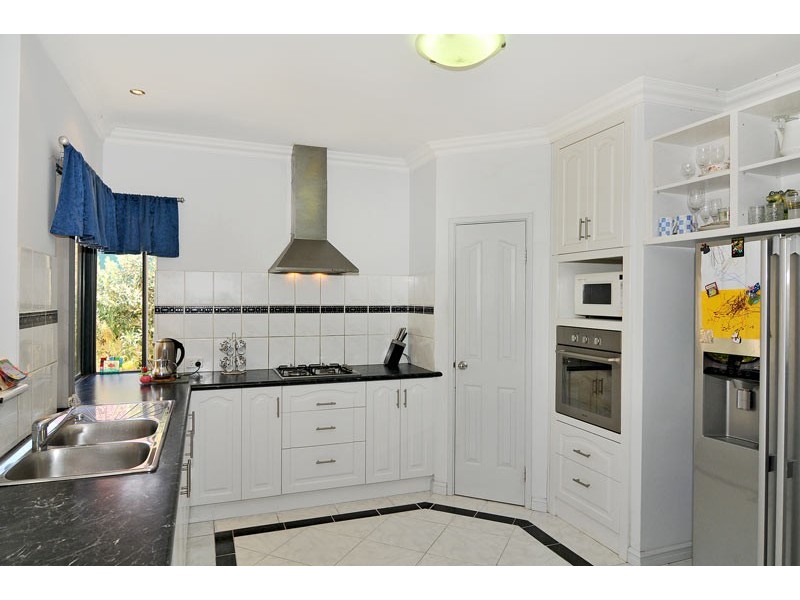 39 Heron Place, South Yunderup WA 6208