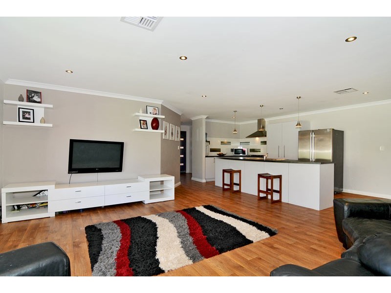 36 Jolly Rambler Boulevard, Ravenswood WA 6208