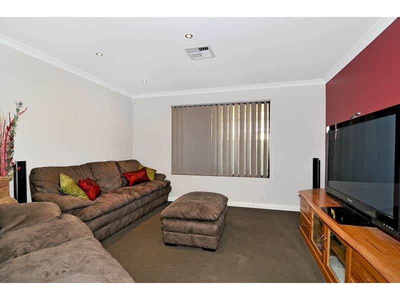 36 Jolly Rambler Boulevard, Ravenswood WA 6208