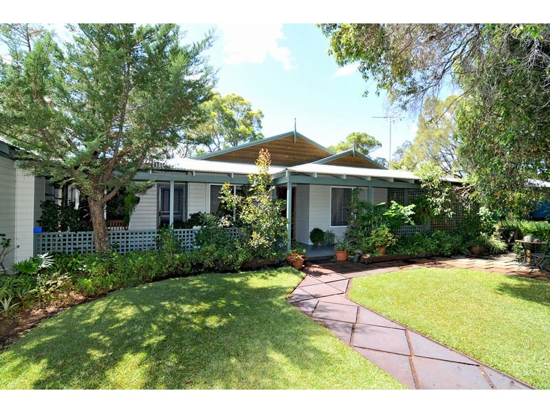 28 Woodview Way, Barragup WA 6209