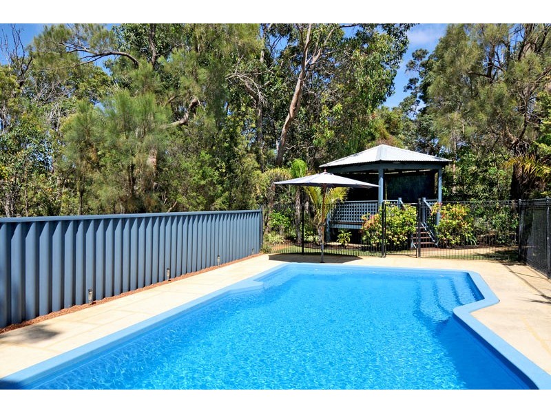 28 Woodview Way, Barragup WA 6209