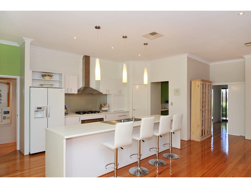 29 Addingham Blvd, Madora Bay WA 6210