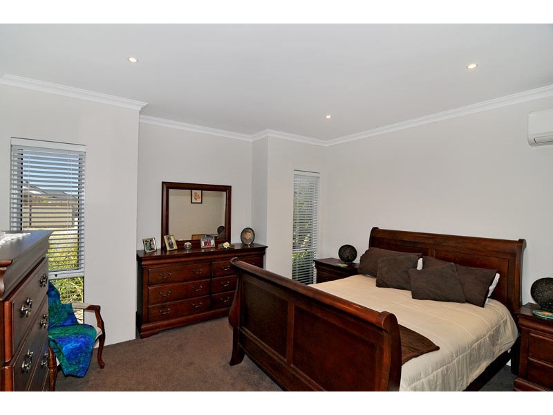 29 Addingham Blvd, Madora Bay WA 6210