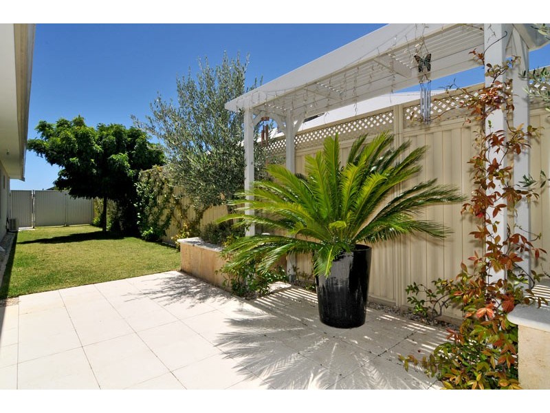 29 Addingham Blvd, Madora Bay WA 6210