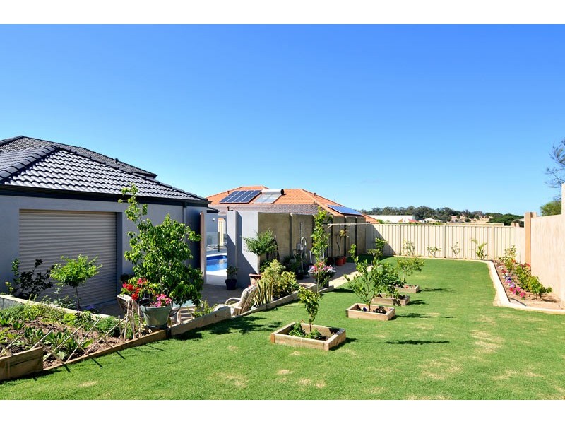 9 Spoonbill Retreat, Wannanup WA 6210