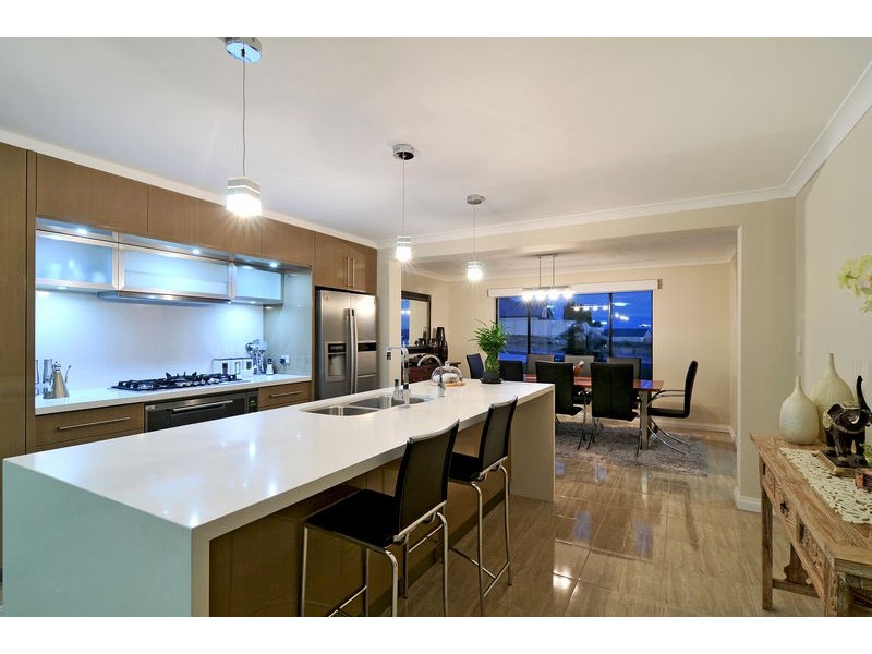 9 Spoonbill Retreat, Wannanup WA 6210