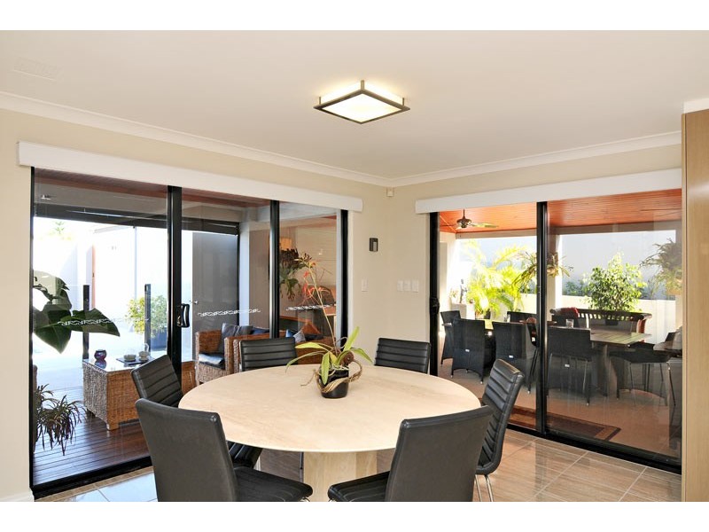 9 Spoonbill Retreat, Wannanup WA 6210