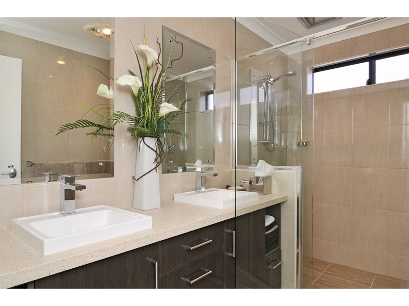 9 Spoonbill Retreat, Wannanup WA 6210