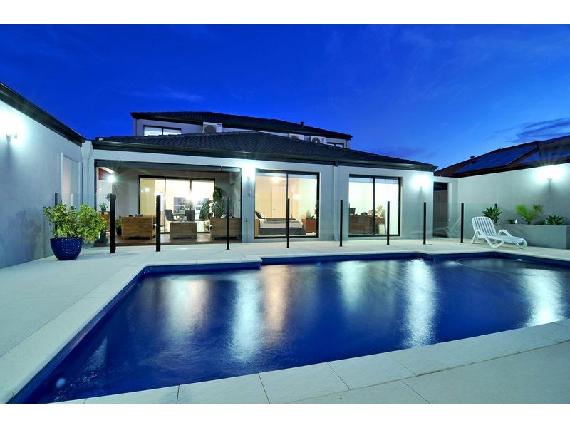 9 Spoonbill Retreat, Wannanup WA 6210