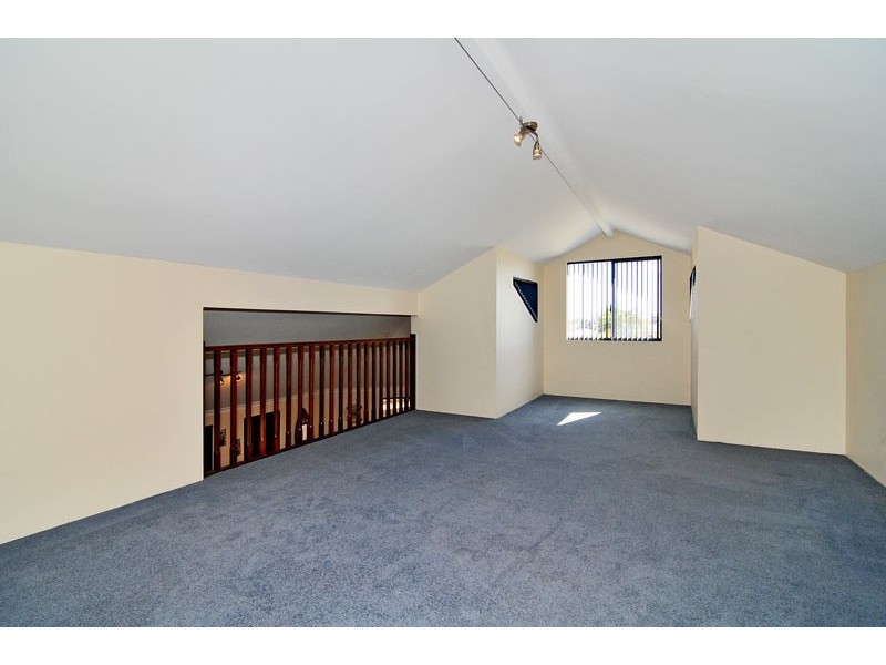 28 Wellya Crescent, South Yunderup WA 6208