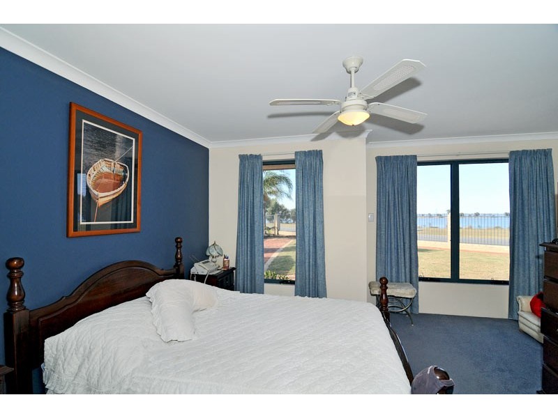 28 Wellya Crescent, South Yunderup WA 6208