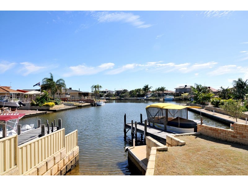 28 Wellya Crescent, South Yunderup WA 6208