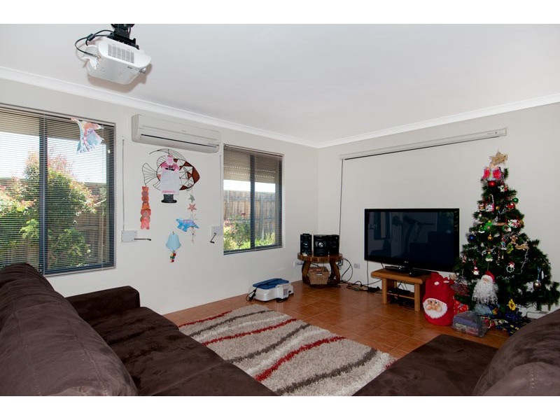 6 The Ridge, Halls Head WA 6210