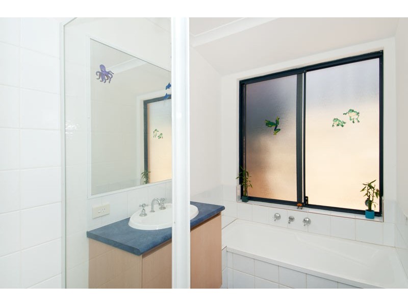 6 The Ridge, Halls Head WA 6210
