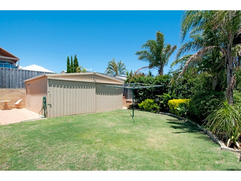 6 The Ridge, Halls Head WA 6210