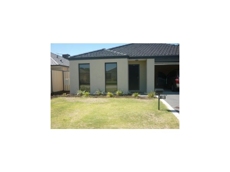 33 Oakwood Gate, Meadow Springs WA 6210