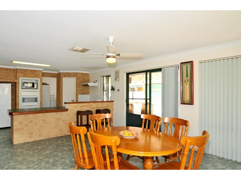 3 Turnberry Close, Meadow Springs WA 6210