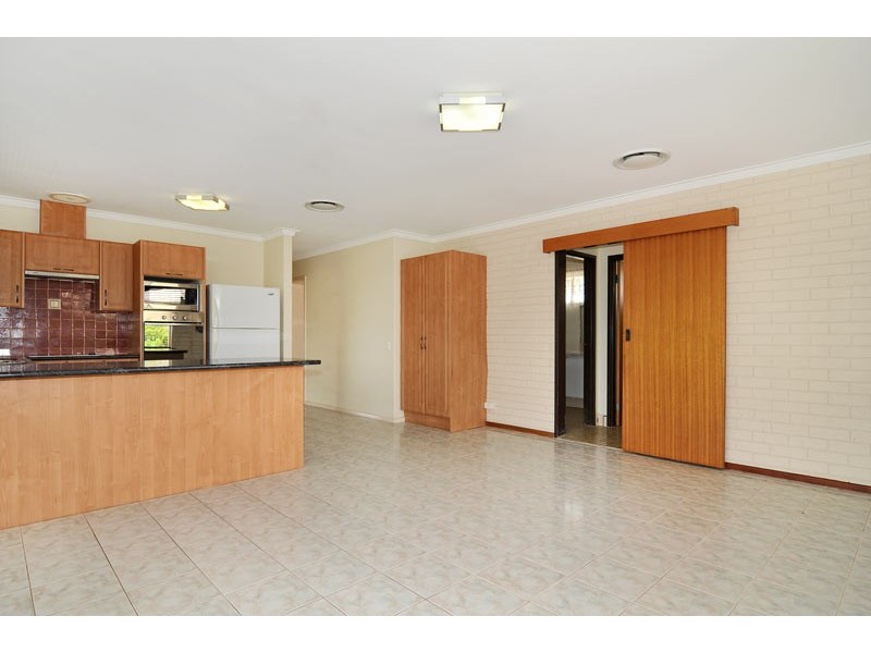 1 Talwood Place, Halls Head WA 6210