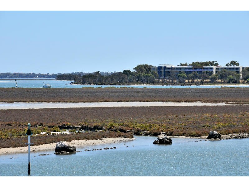 27 Katinka Retreat, Dudley Park WA 6210