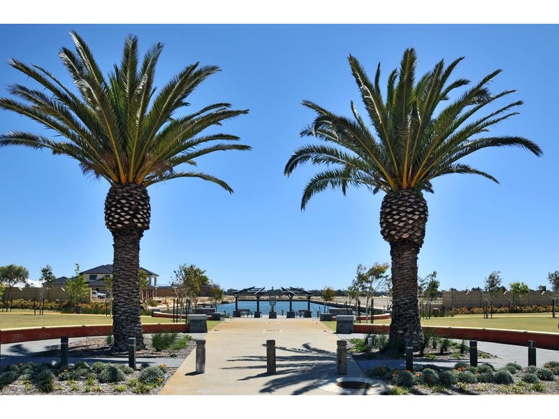 27 Katinka Retreat, Dudley Park WA 6210