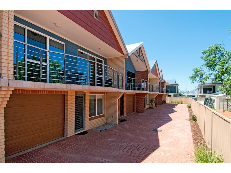 2/47 Tuckey Street, Mandurah WA 6210