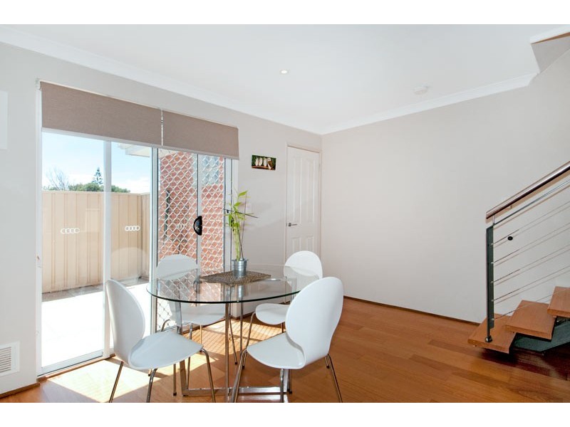 2/47 Tuckey Street, Mandurah WA 6210