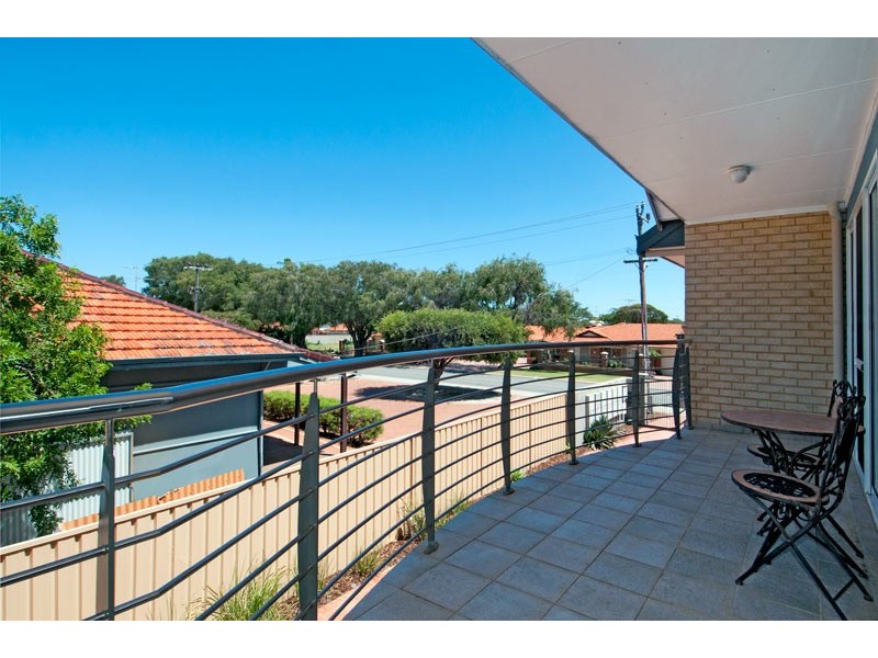2/47 Tuckey Street, Mandurah WA 6210