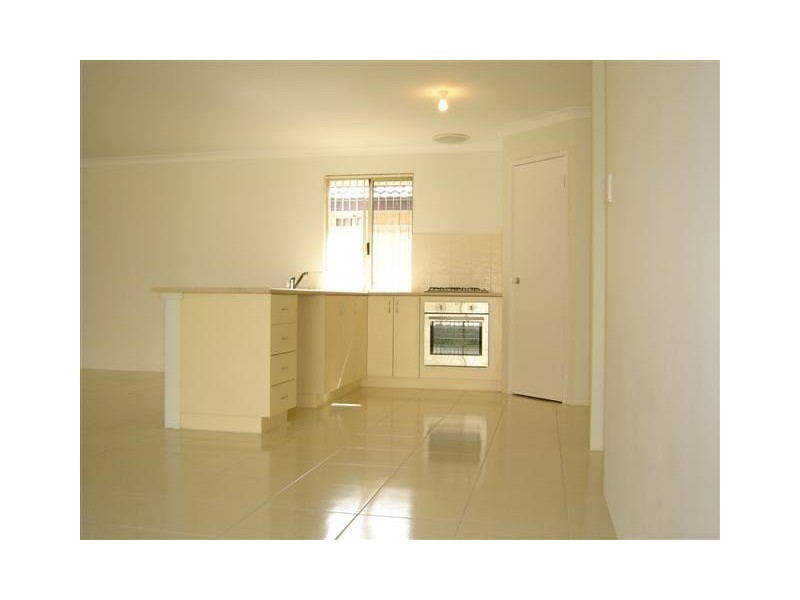 10 Indee Pass, Secret Harbour WA 6173