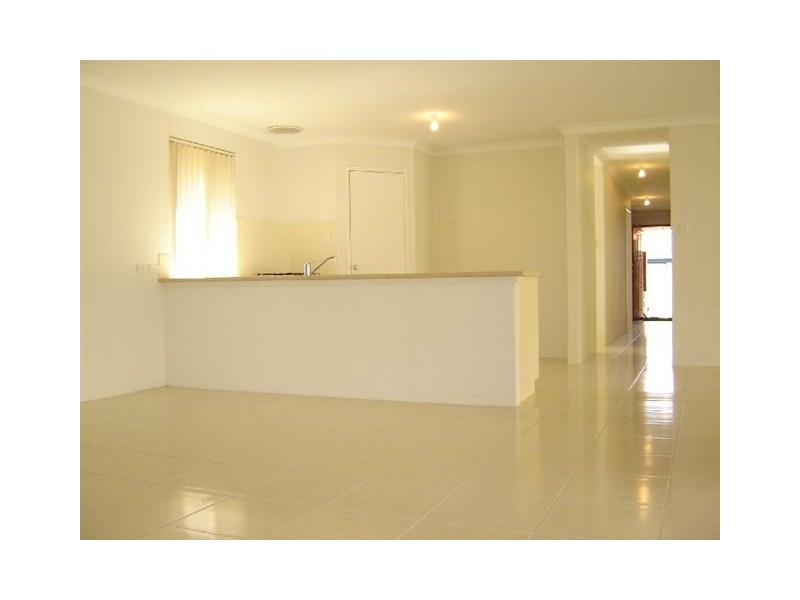 10 Indee Pass, Secret Harbour WA 6173