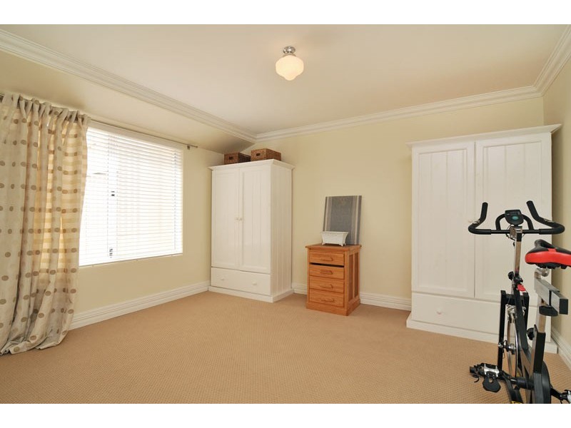 30 Sulina Rise, Falcon WA 6210