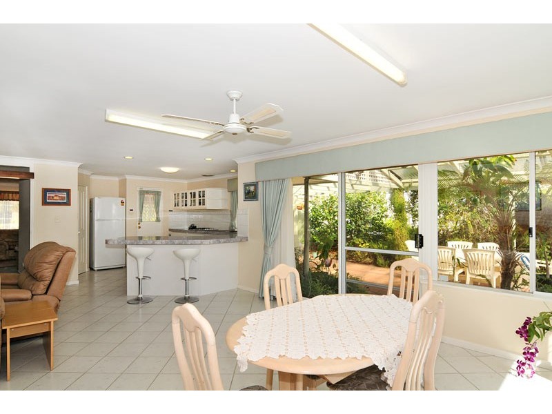 5 Waxberry Close, Halls Head WA 6210