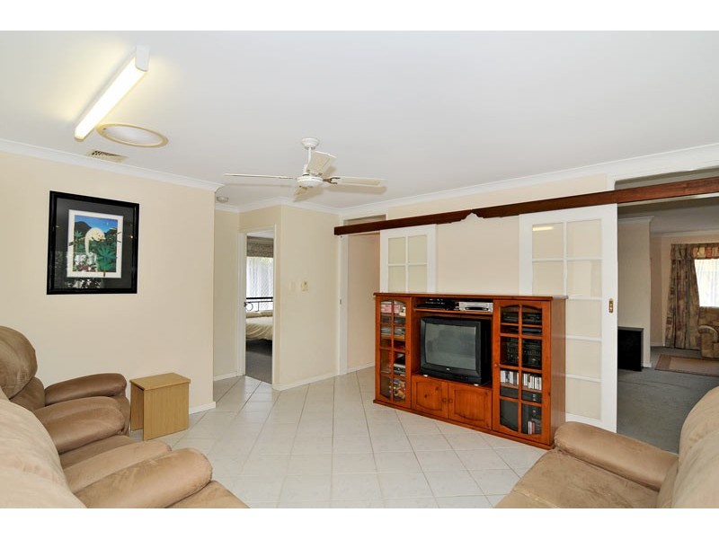 5 Waxberry Close, Halls Head WA 6210