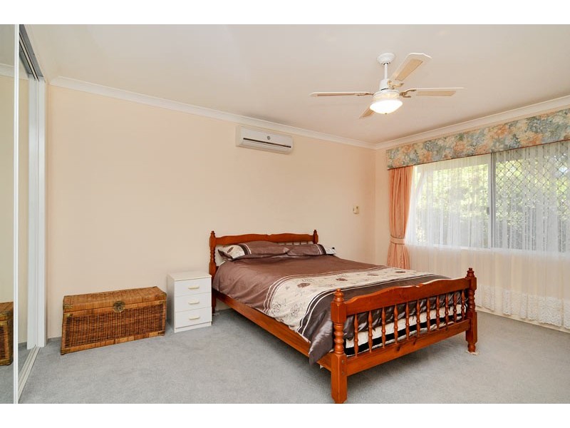 5 Waxberry Close, Halls Head WA 6210