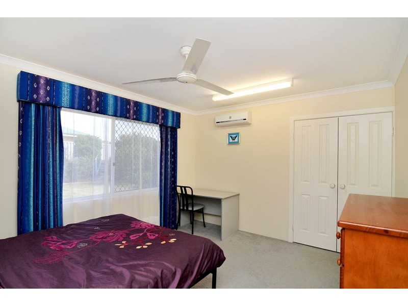 5 Waxberry Close, Halls Head WA 6210