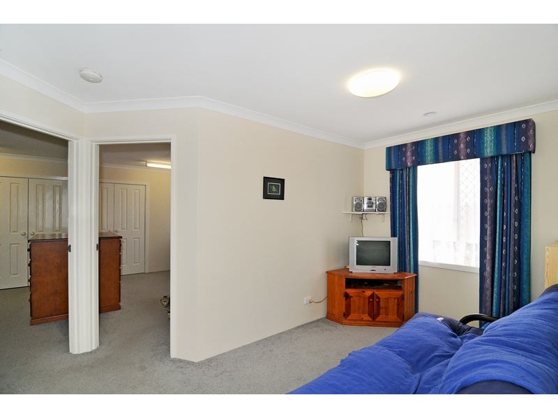 5 Waxberry Close, Halls Head WA 6210