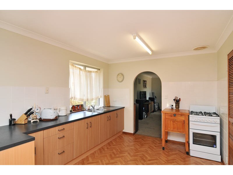 24 Cornwallis Rd, Madora Bay WA 6210