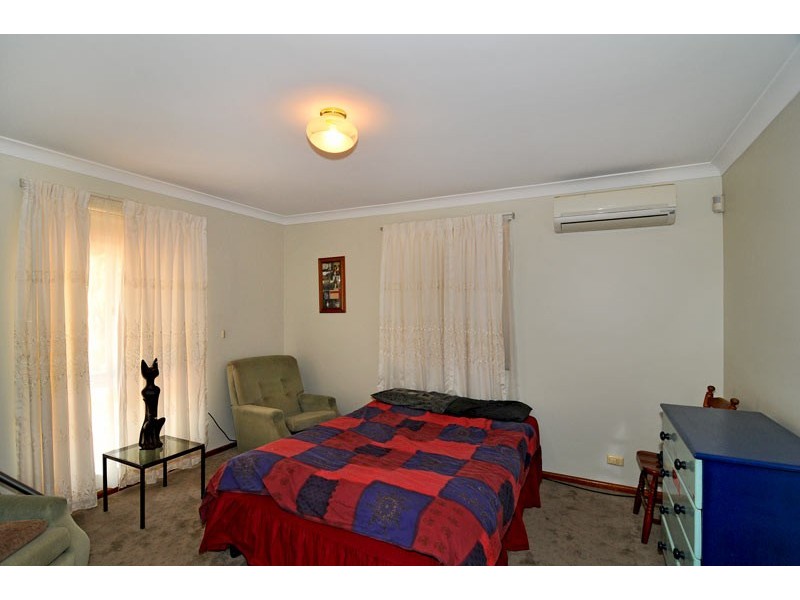 24 Cornwallis Rd, Madora Bay WA 6210