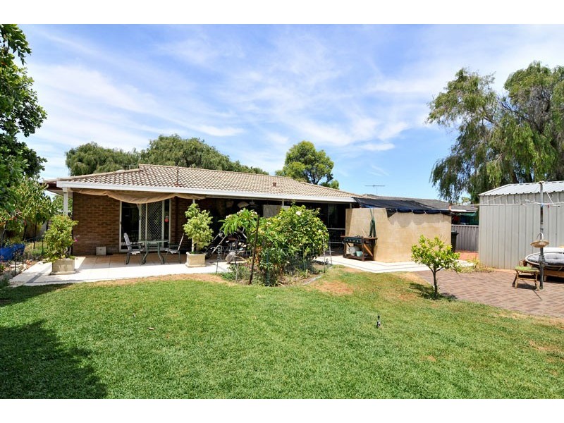 24 Cornwallis Rd, Madora Bay WA 6210