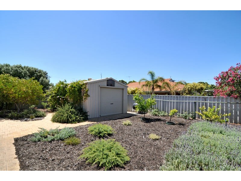 11 Jannali Way, San Remo WA 6210
