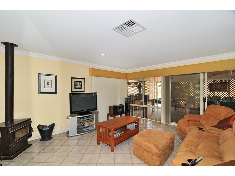 20 Wardell Loop, Dudley Park WA 6210