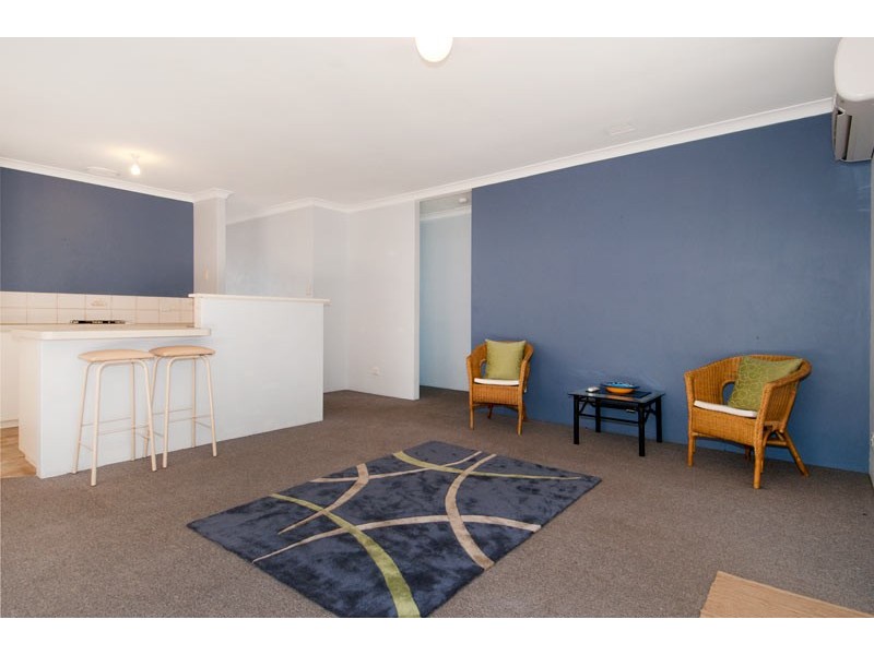 2/10 Coppercups Place, Halls Head WA 6210