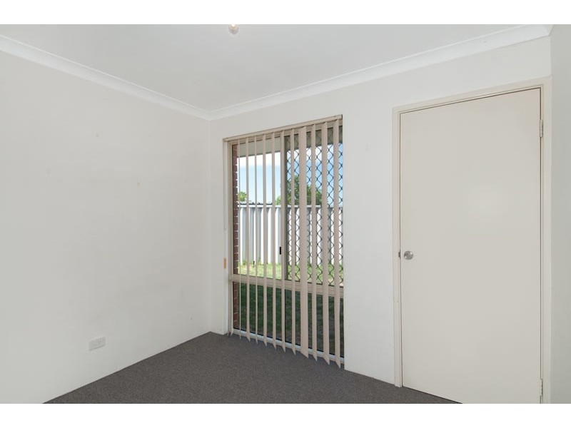 2/10 Coppercups Place, Halls Head WA 6210