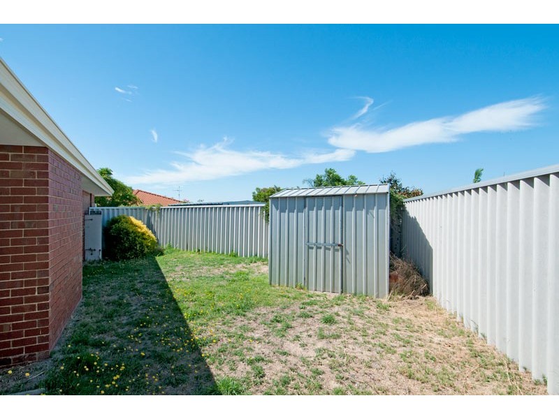 2/10 Coppercups Place, Halls Head WA 6210