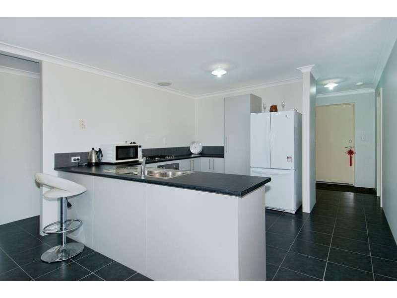 2/1 Dewar Street, Falcon WA 6210