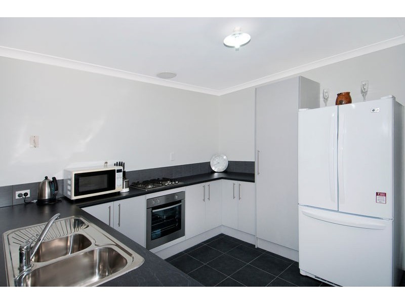 2/1 Dewar Street, Falcon WA 6210