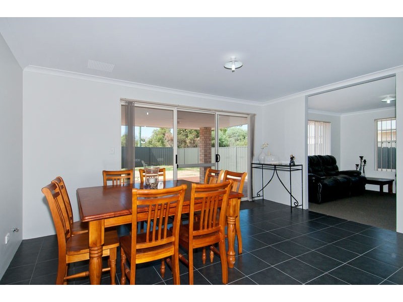 2/1 Dewar Street, Falcon WA 6210