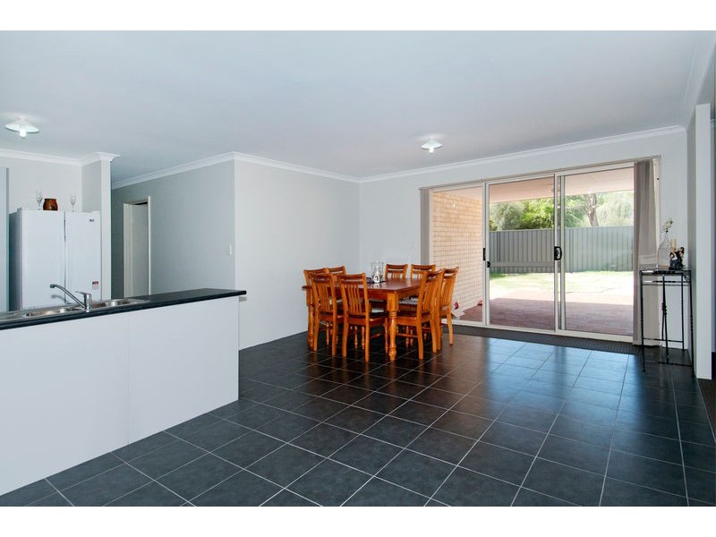 2/1 Dewar Street, Falcon WA 6210