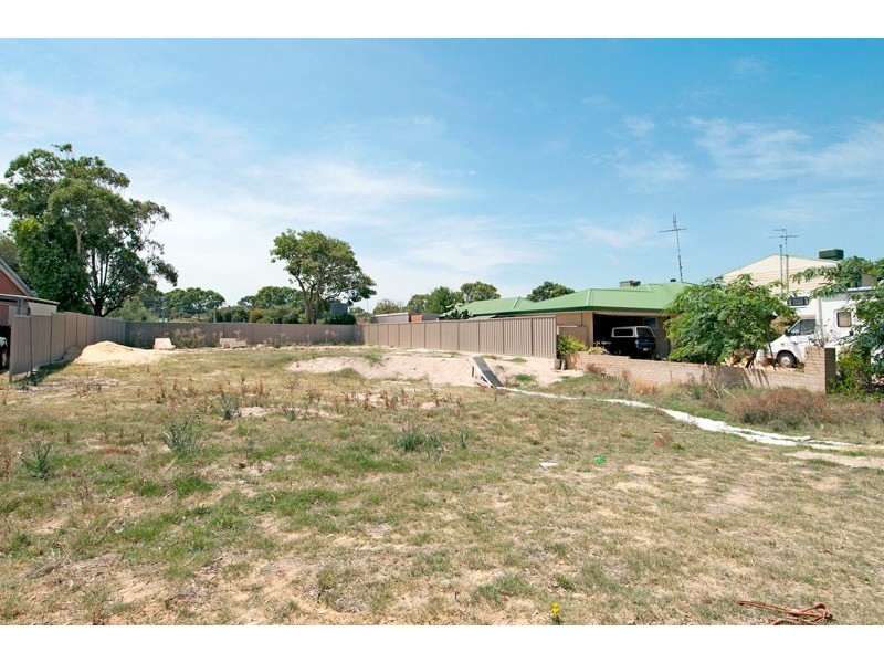 5 Lochinvar St, Madora Bay WA 6210